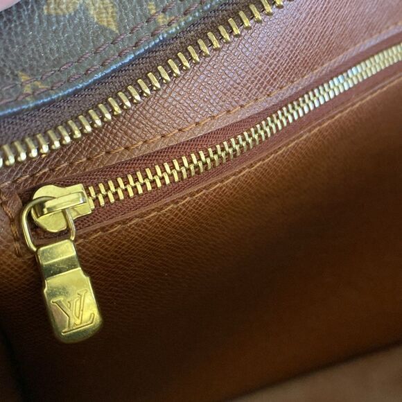 Authentic LOUIS VUITTON Trocadero 30 Monogram Shoulder Bag - Picture 14 of 17